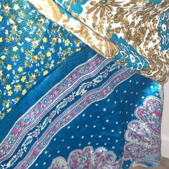 Earthbound 100% Silk Blue Floral Paisley Double Layered Sari Wrap Skirt Dress On - Picture 7 of 14
